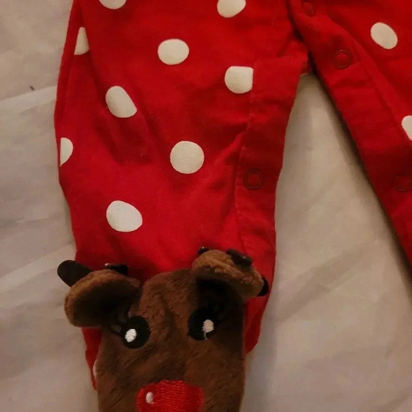 Infantβ Christmas & Ruldoph Theme Footed Pjs - Picture 7 of 8